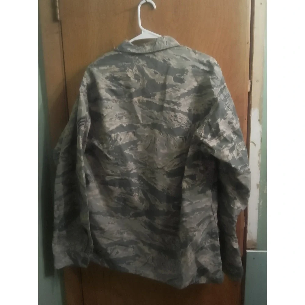 Air Force Military Camo Jacket Mens Size 44R Digital Camouflage Utility Coat